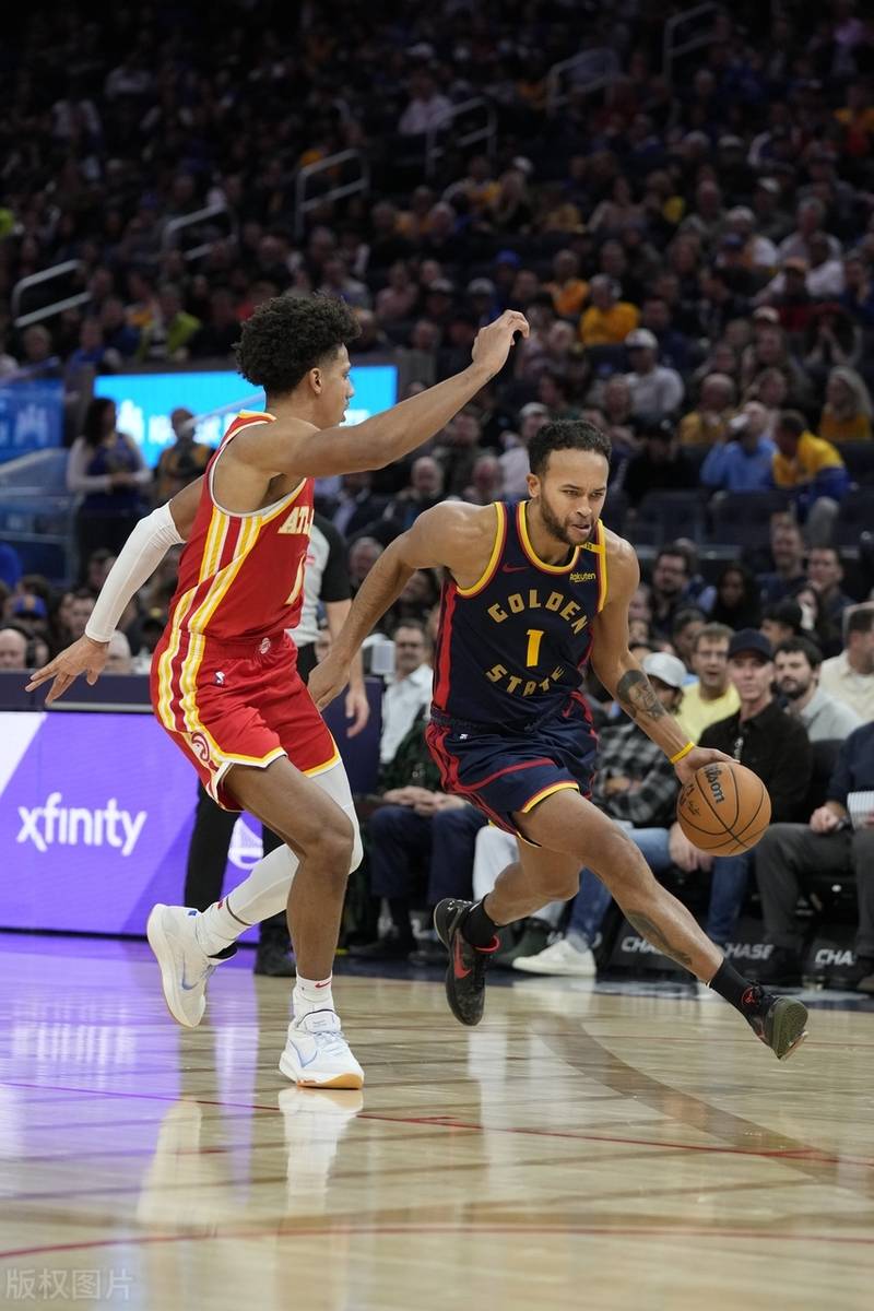 开云真人娱乐官网 -库里关键节点高光表现，老鹰带队取胜！的简单介绍