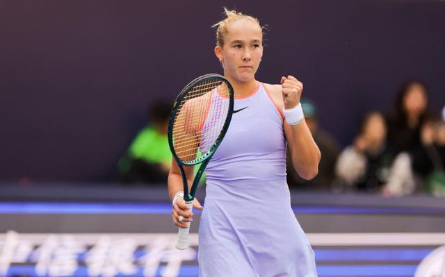 开云体育直播 - 蒂姆回归赛场，逆转首场状态亮眼，日本队观众沸腾！